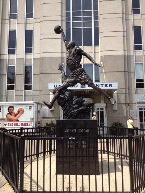 MJ-Statue